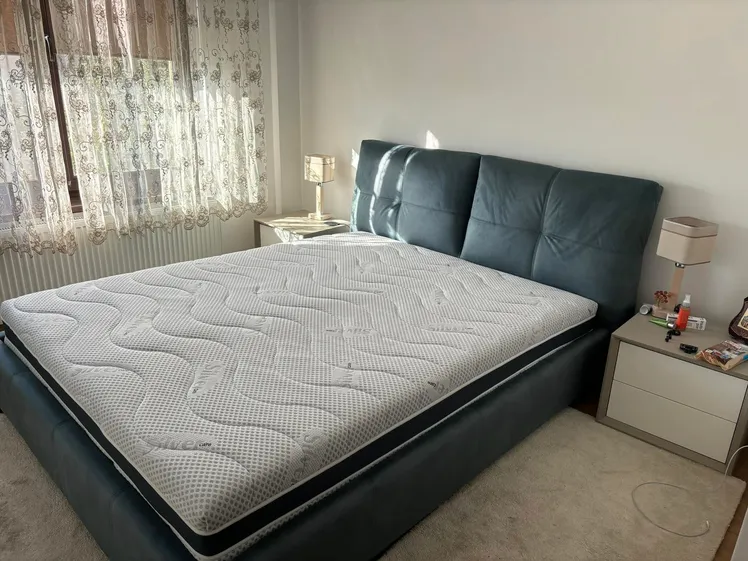 retapitare cu catifea pat